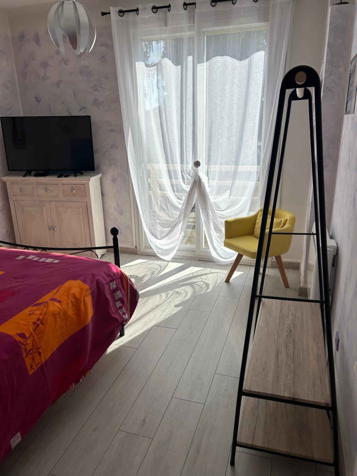 Chambres Hotes Les Grenouilles Saint-Paul-de-Varax Exterior photo